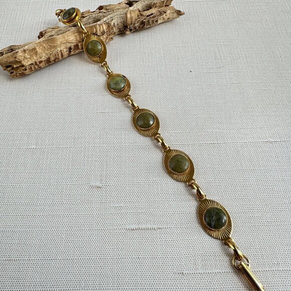 Gold Plated Nephrite Jade Bracelet 8" Women's Plus Size Jewelry Oval Sunburst - Picture 1 of 7